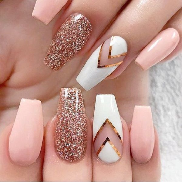 Glittered nail design