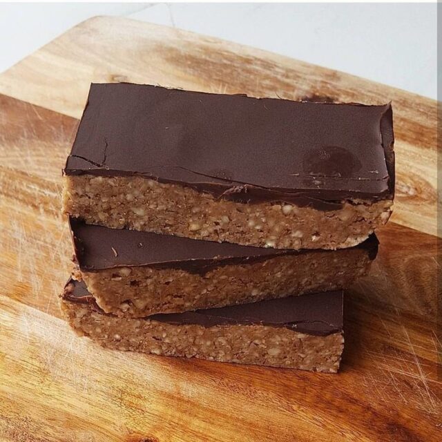 How to make your own paleo protein bars