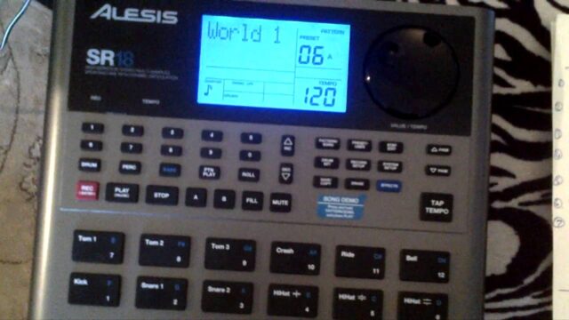 Alesis SR18 drum machine