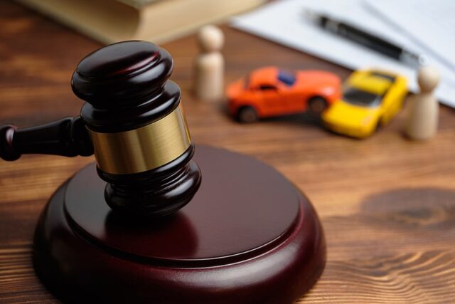 Crucial Decision-Making: When To Hire a Car Accident Lawyer